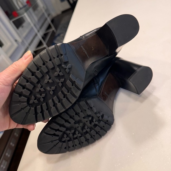 Wojas Women’s Black Leather Ankle Boots Size Zip 2” Heel Sz US 8.5 EU 39 - Picture 9 of 12